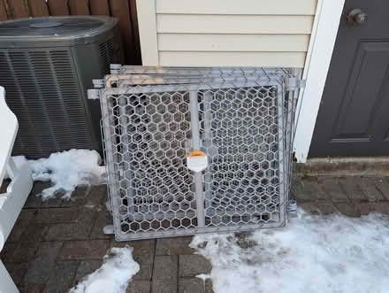 Photo of free IRIS USA Dog Playpen, 8-Panel 34" (Piney orchard, Odenton) #2