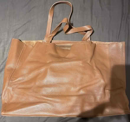 Photo of free Unused leather shopper (Clapham/Battersea SW8) #1