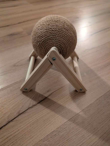 Photo of free Yarn cat toy (G31 Glasgow) #1