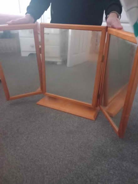Photo of free Triple dressing table mirror (SS7) #1