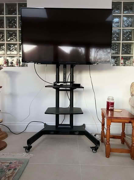 Photo of free TV/Presentation Stand (Burnham SL1) #1