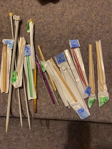 Photo of free Wooden Knitting Neddles (Stockwell / Brixton SW9) #3
