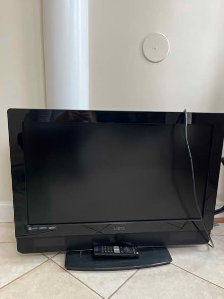 Photo of free Vizio TV (Laurel Maryland) #1