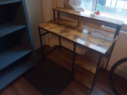 Photo of free Computer desk (E5) #1
