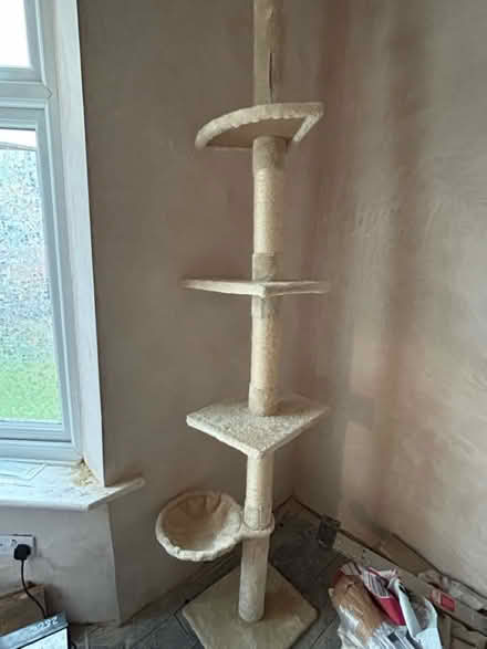 Photo of free Cat tower (tension pole) (CR5) #2