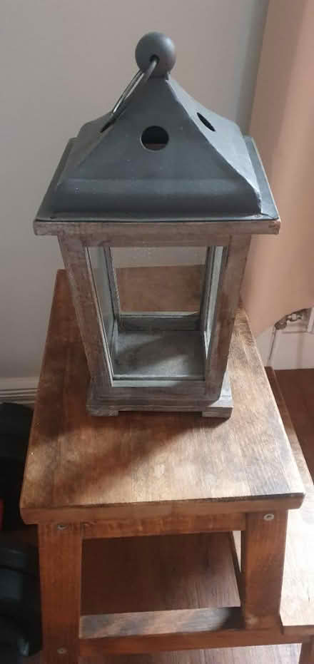 Photo of free lantern. 1 glass missing side (EC1R) #2