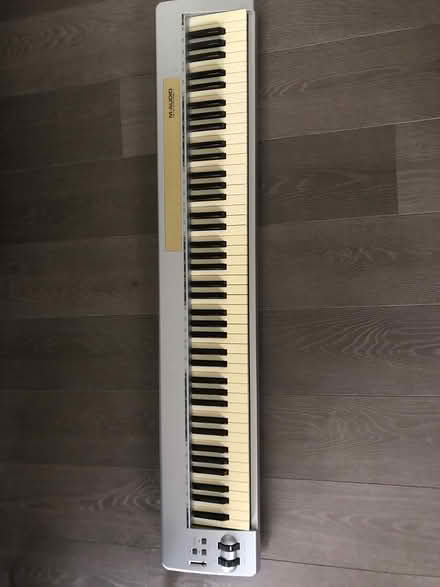 Photo of free Electric keyboard (Bexleyheath DA7) #1