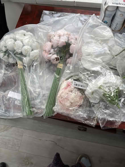 Photo of free Artificial flowers (Palmers Green N13) #1