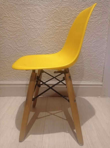 Photo of free Chair for small child (Fairfield LA1) #2