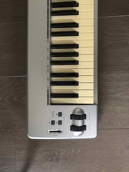 Photo of free Electric keyboard (Bexleyheath DA7) #3