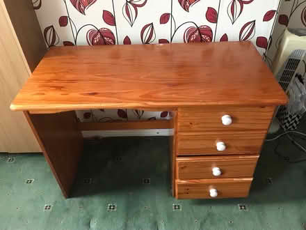 Photo of free Desk (Lu1) #1