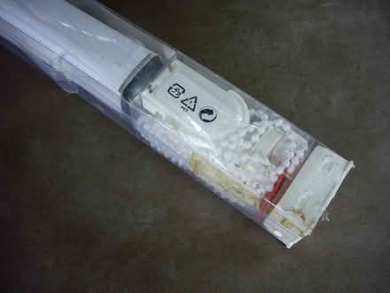 Photo of free Roller Blind White 120cm x 195cm (Whitley SN12) #3