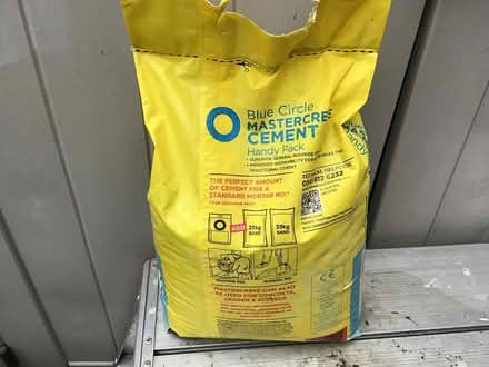 Photo of free Cement 12.5kg Handy bag size (Wick estate wickford. SS12) #2