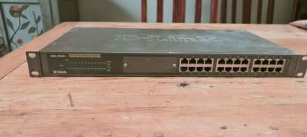 Photo of free D-LINK Des-1024R+ Ethernet switch (Surrenden BN1) #1