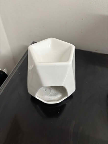 Photo of free Oil burner for oils and wax (Plaistow E13) #1