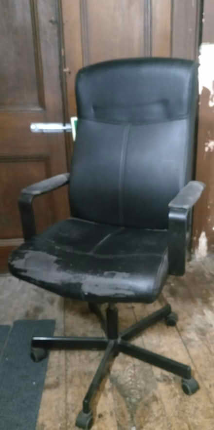 Photo of free Chair (Putney SW15) #1