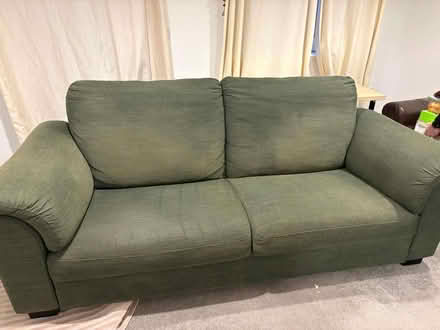 Photo of free Settee (Leighton Buzzard LU7) #1