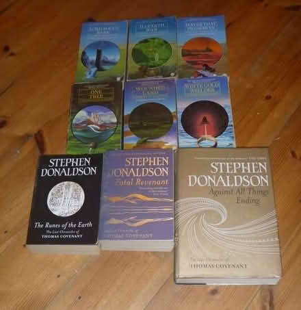 Photo of free Novels : Stephen Donaldson's Thomas Covenant sequence (Raymond's Hill EX13) #1