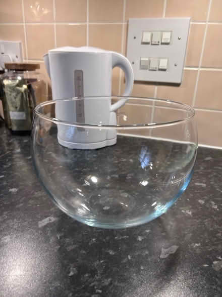 Photo of free Glass bowl (Waterlooville PO8) #1