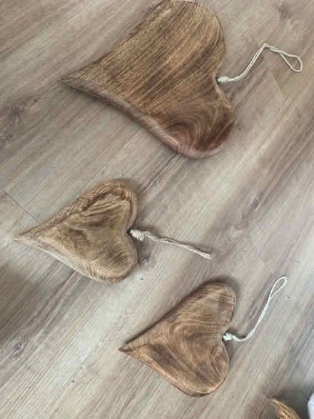 Photo of free Wooden hearts (RG30 Tilehurst) #1