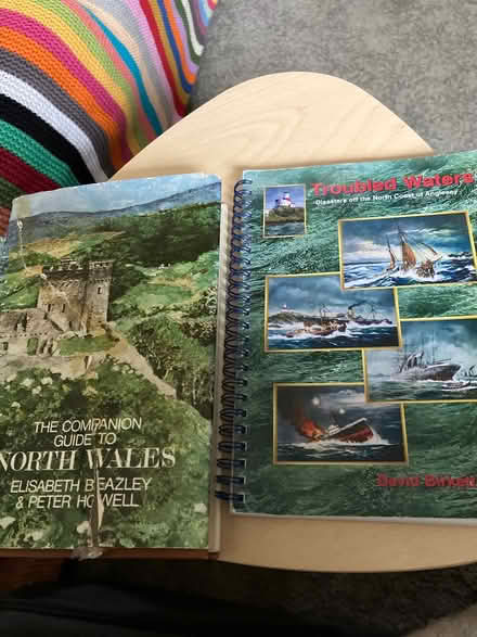 Photo of free north wales reference books (WN7) #1