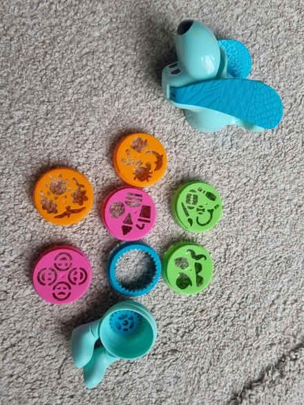 Photo of free Spirograph and tracing toy (Woodley RG5) #1