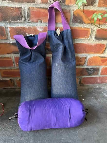 Photo of free Yoga sand bags and neck pillow (San Jose near Union/Curtner) #1
