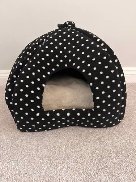 Photo of free Cat bed (Chilton OX11) #1
