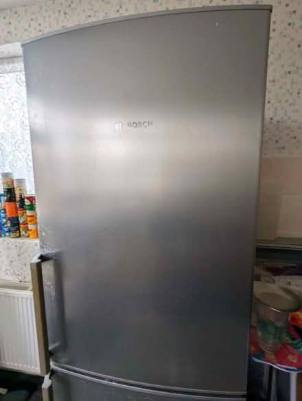 Photo of free bosch fridefreezer available n17 (Tottenham N17) #2