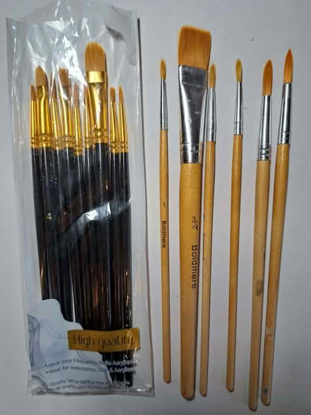 Photo of free acrylic paints & brushes (Greatfield GL51) #2