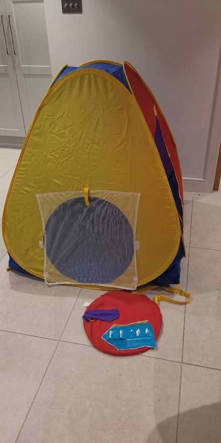 Photo of free Beach/play tent (Kidlington OX5) #2