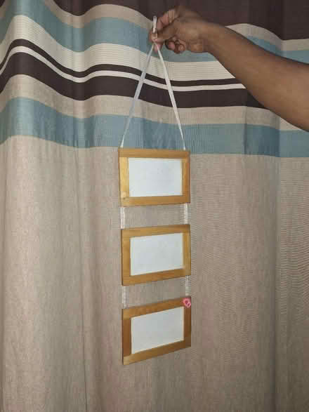 Photo of free Hanging Photo frame (HP20) #1
