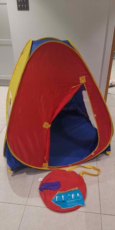 Photo of free Beach/play tent (Kidlington OX5) #1