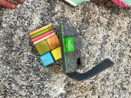 Photo of free Magnetic travel blocks (Kensington) #2