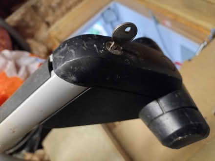 Photo of free VW T5 Transporter roof bars (Seaford, East Sussex) #4