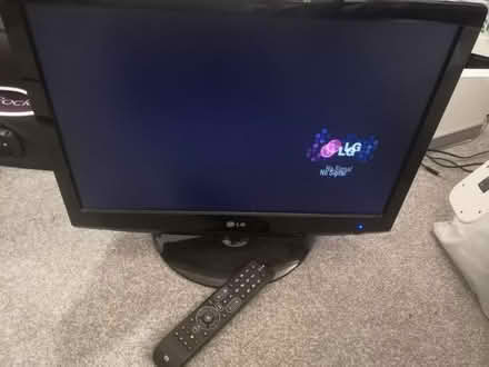 Photo of free 22" LG TV & Remote - Fully Working (CR3) #3