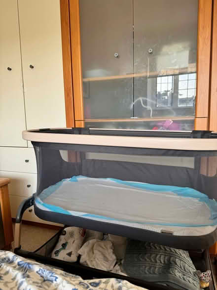 Photo of free Maxi cosi baby bassinet (Acton W3) #1