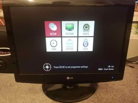 Photo of free 22" LG TV & Remote - Fully Working (CR3) #1