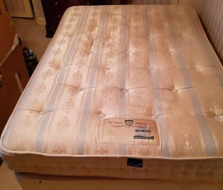Photo of free Quality Double Divan bed/matressss (Bexhill on Sea) #3