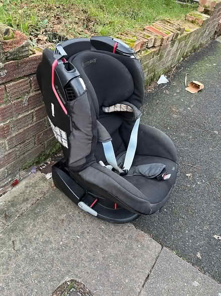 Photo of free Car seat (NW4) #2