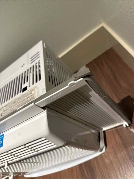 Photo of free Window ac unit 5000 BTU (Capitol Hill) #1