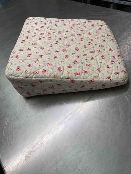 Photo of free Cushion (Coventry CV4) #1