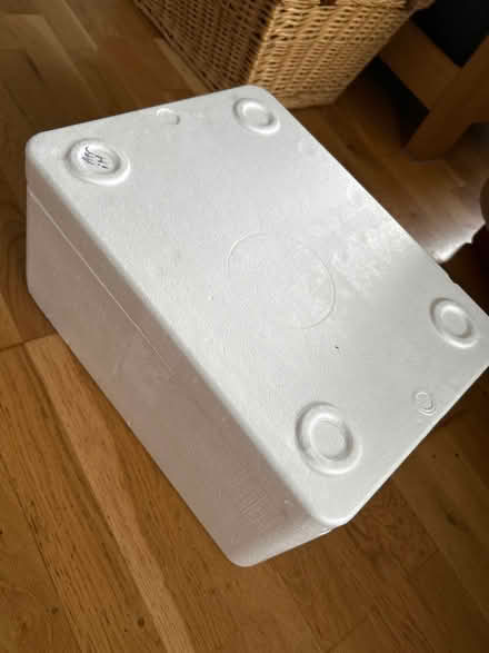 Photo of free Polystyrene cool box and ice packs (Hayling Island PO11) #2