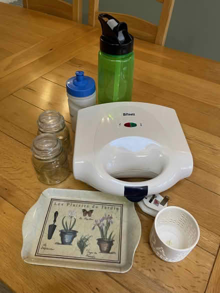 Photo of free Kitchen Items inc Sandwich toaster (Potters Bar EN6) #1