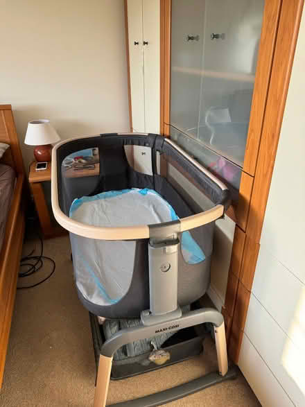 Photo of free Maxi cosi baby bassinet (Acton W3) #2