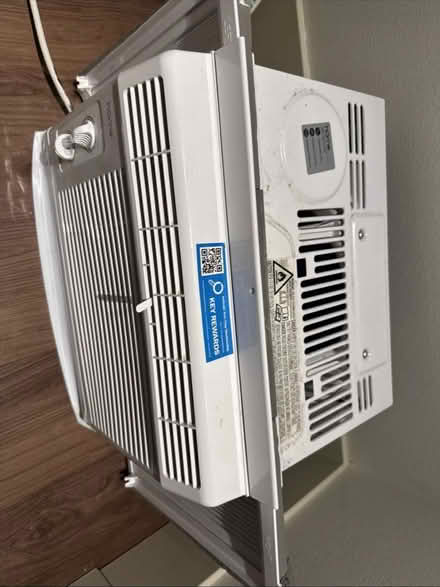 Photo of free Window ac unit 5000 BTU (Capitol Hill) #4