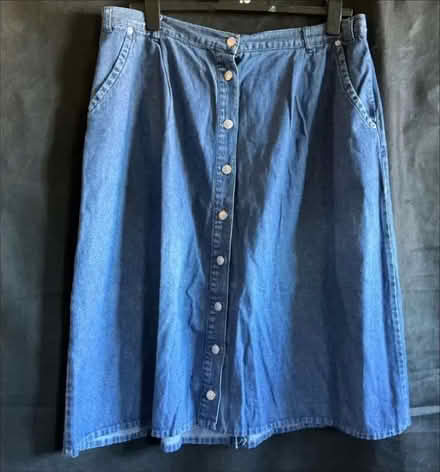 Photo of free Woman’s quality clothing, Size 24-26 (Hadleigh SS7) #2
