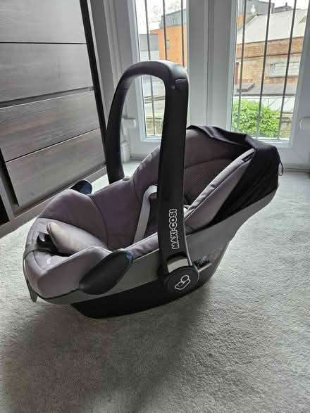 Photo of free Maxi Cosi infant car seat (SW2) #1