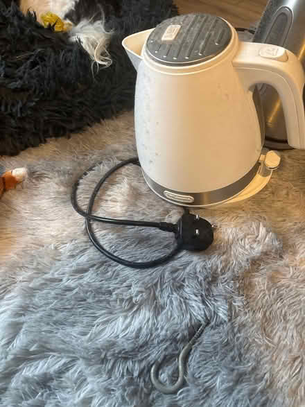 Photo of free Kettle (white) (Keighley,) #1