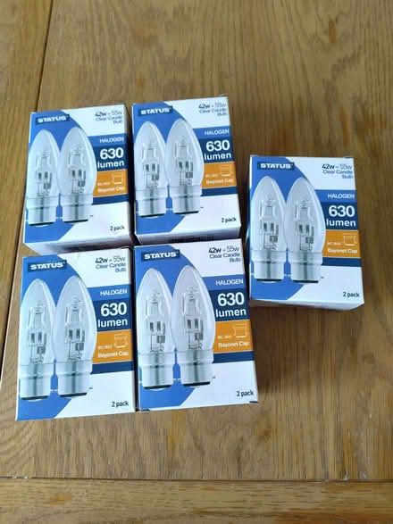 Photo of free 5 x unused packs of 2 halogen candle bulbs (Macclesfield SK11) #2